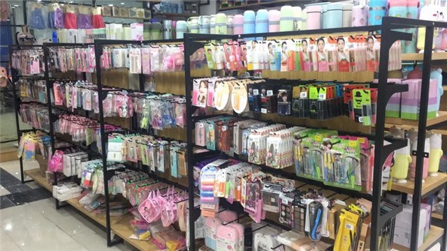 日用品批發(fā)廠家-義烏四鼎 輕松創(chuàng)業(yè)的首選伙伴